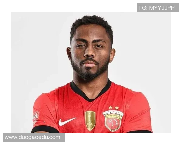 足球明星们纷纷养大胡子展现个性风采引发球迷热议